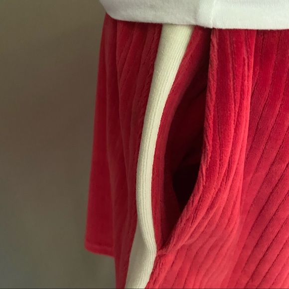 New Rocawear velour mini skirt - Picture 3 of 5